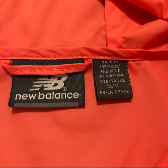 New Balance Pinkish Orange Windbreaker Jacket Size 1X/1T - Picture 3 of 7